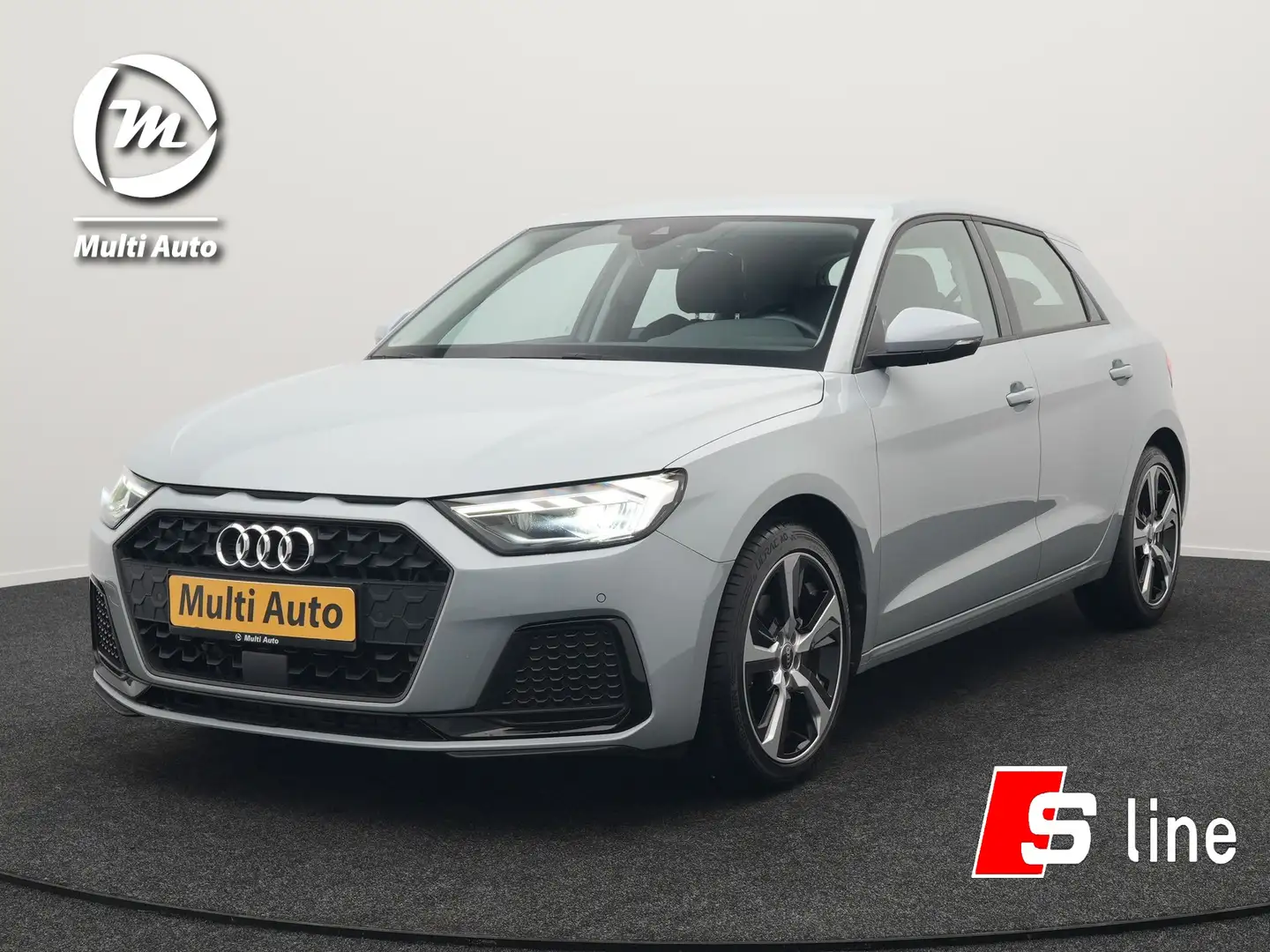 Audi A1 Sportback 30 TFSI S Line 111pk Dealer O.H. | LED | Grijs - 1