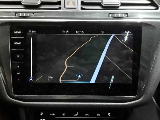 Volkswagen Tiguan view 12