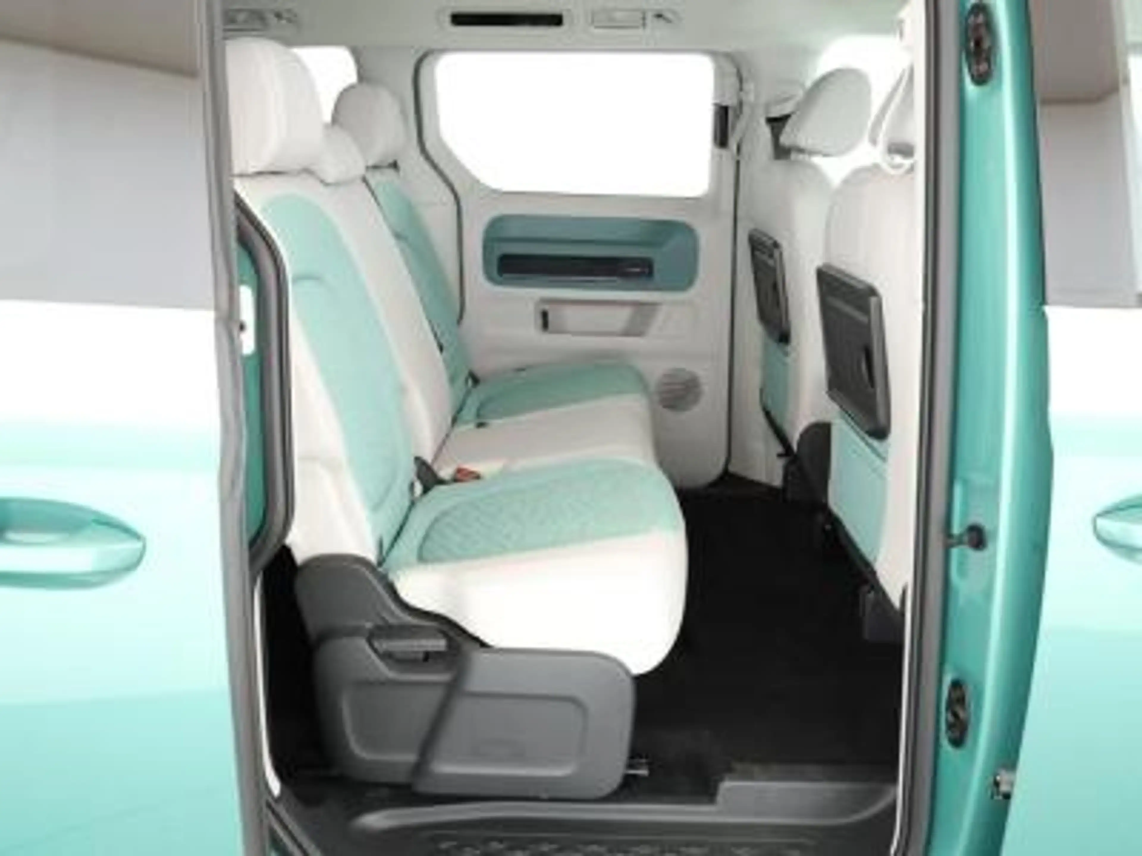 Volkswagen ID. Buzz ID.BUZZ Pro AHK Assistenzpaket plus — photo 7