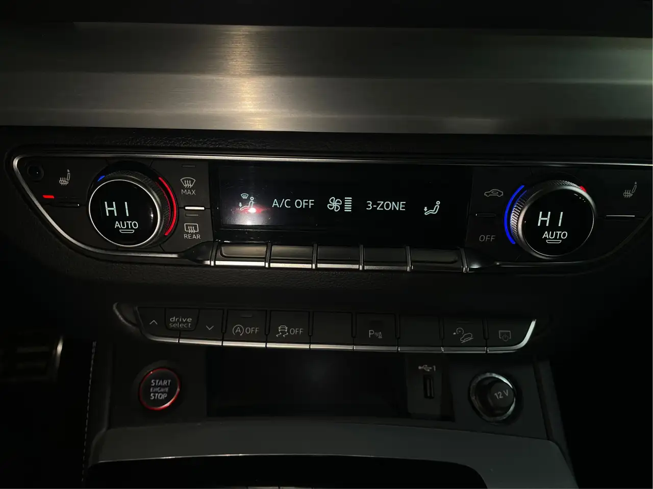 Audi SQ5 снимка Audi SQ5