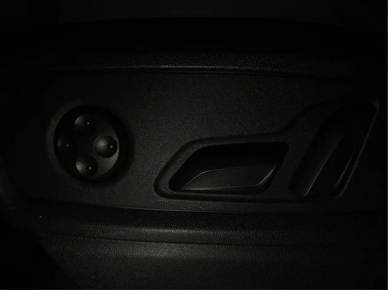 Audi SQ5 снимка Audi SQ5