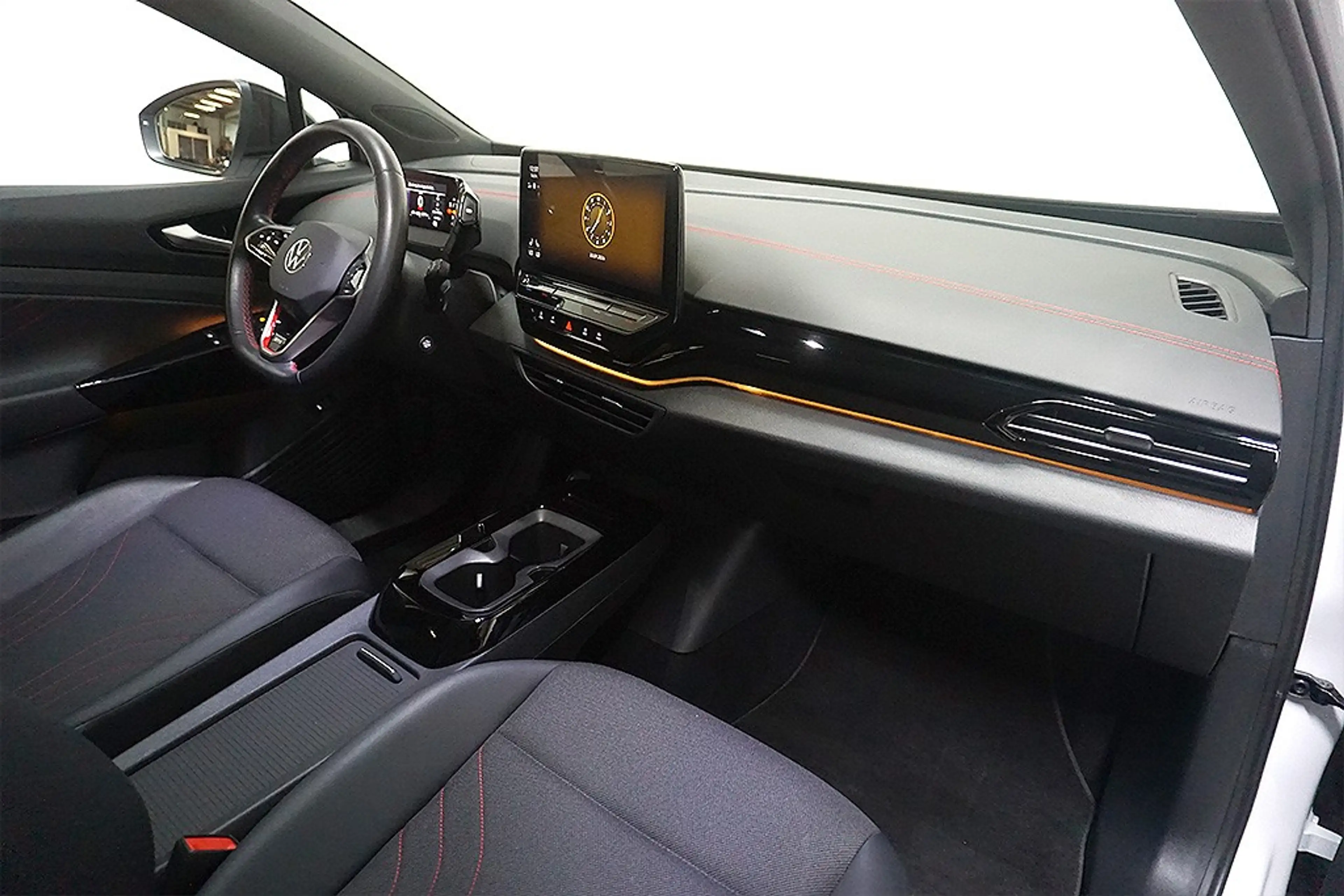 Volkswagen ID.5 GTX 4M 220KW Virtual Pano AHK Wärmepumpe — photo 13