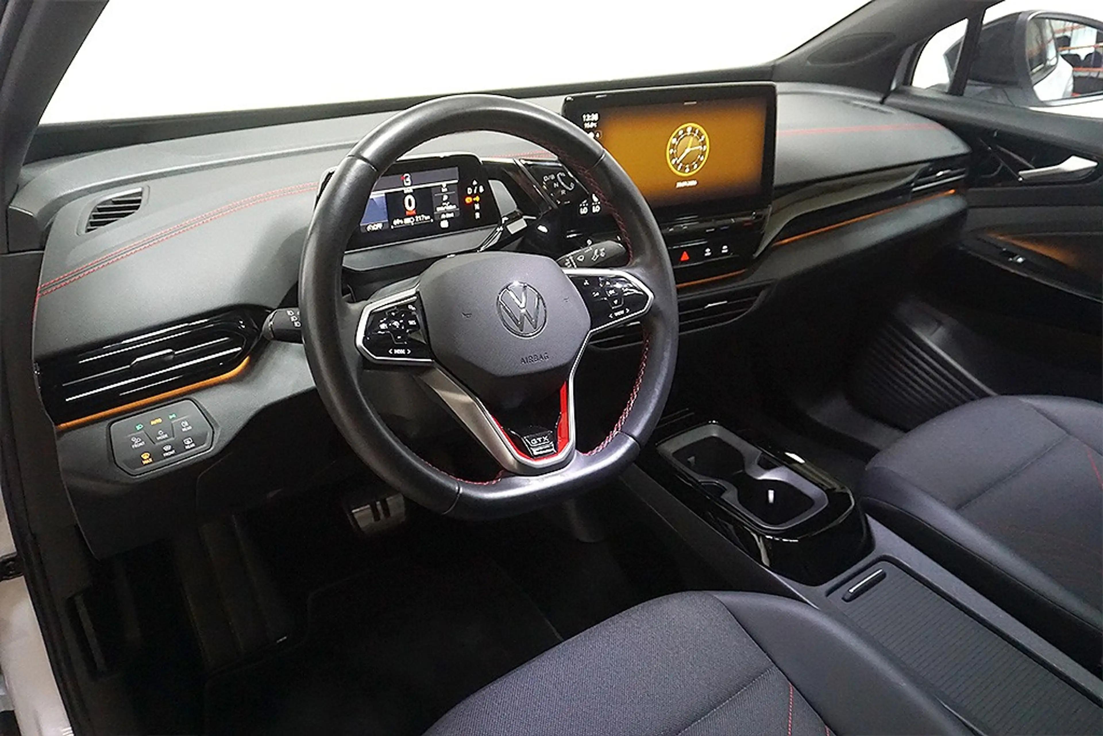 Volkswagen ID.5 GTX 4M 220KW Virtual Pano AHK Wärmepumpe — photo 11