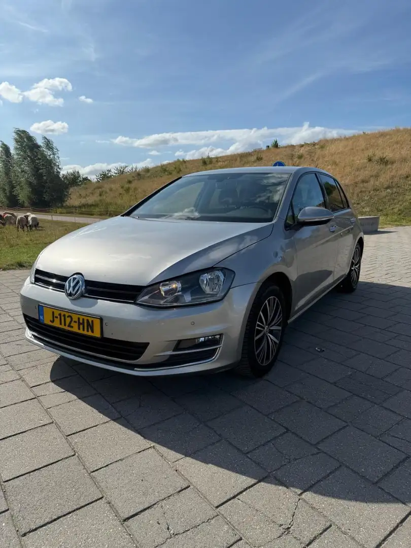 Volkswagen Golf 1.4 TSI Highline Grijs - 1