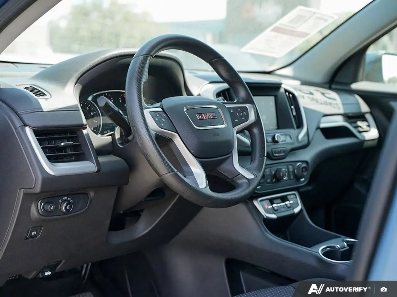 GMC Terrain photo GMC Terrain