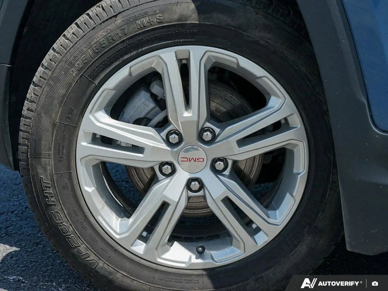 GMC Terrain photo GMC Terrain
