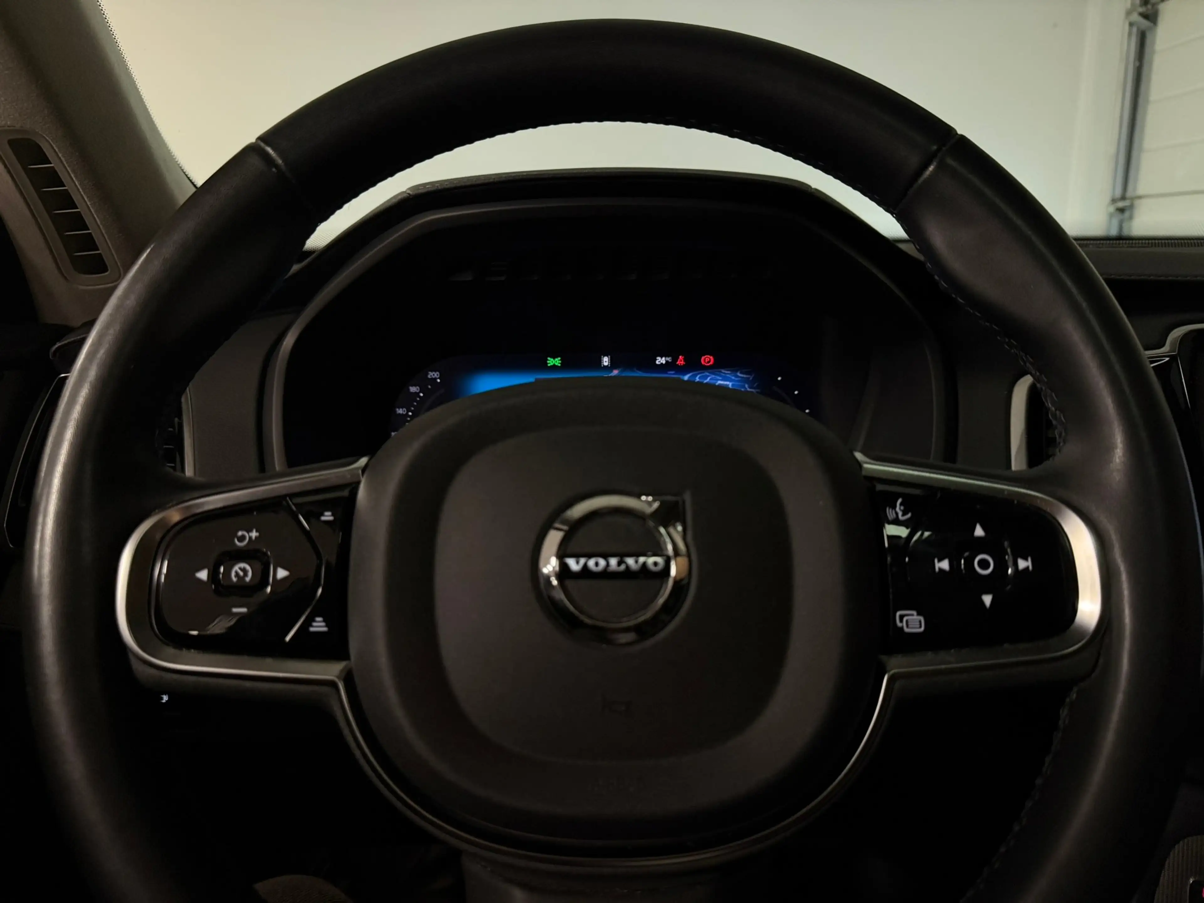 Volvo XC90 T8 AWD Recharge Ultra Dark | Luchtvering | Trekhaa — photo 19