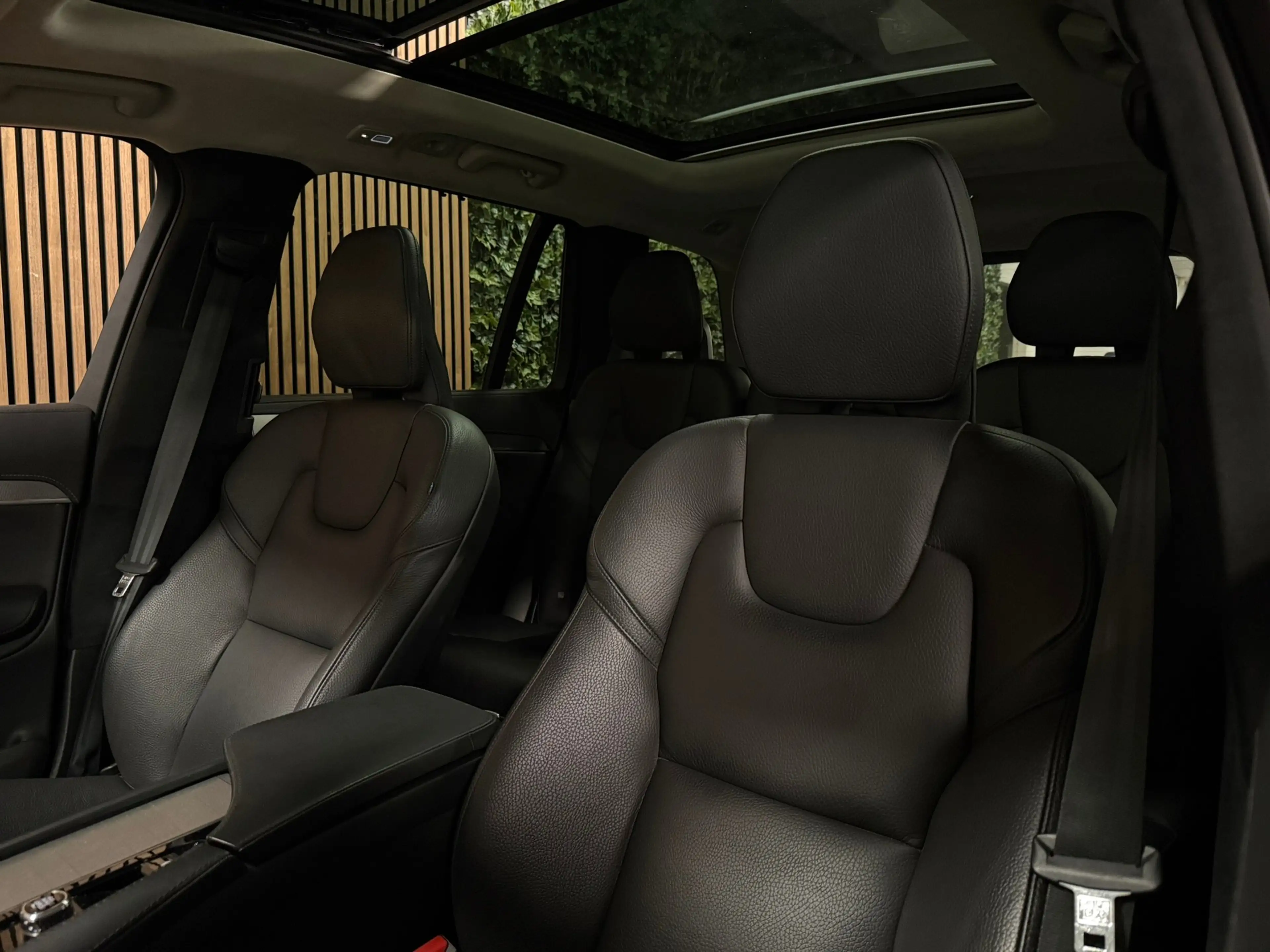 Volvo XC90 T8 AWD Recharge Ultra Dark | Luchtvering | Trekhaa — photo 17