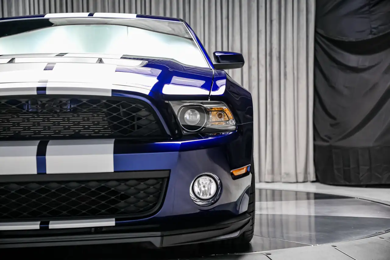 Ford Mustang photo Ford Mustang