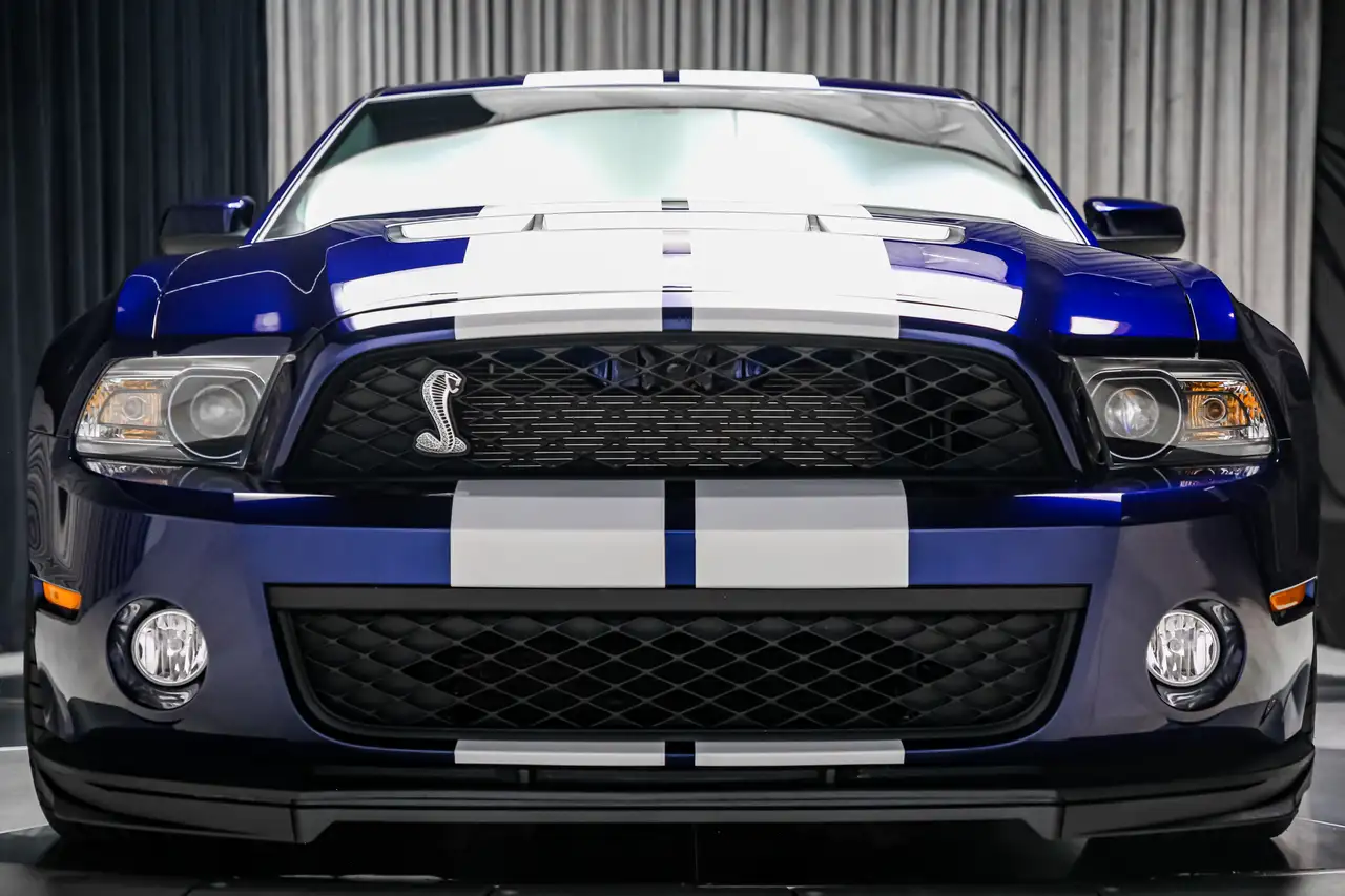 Ford Mustang photo Ford Mustang