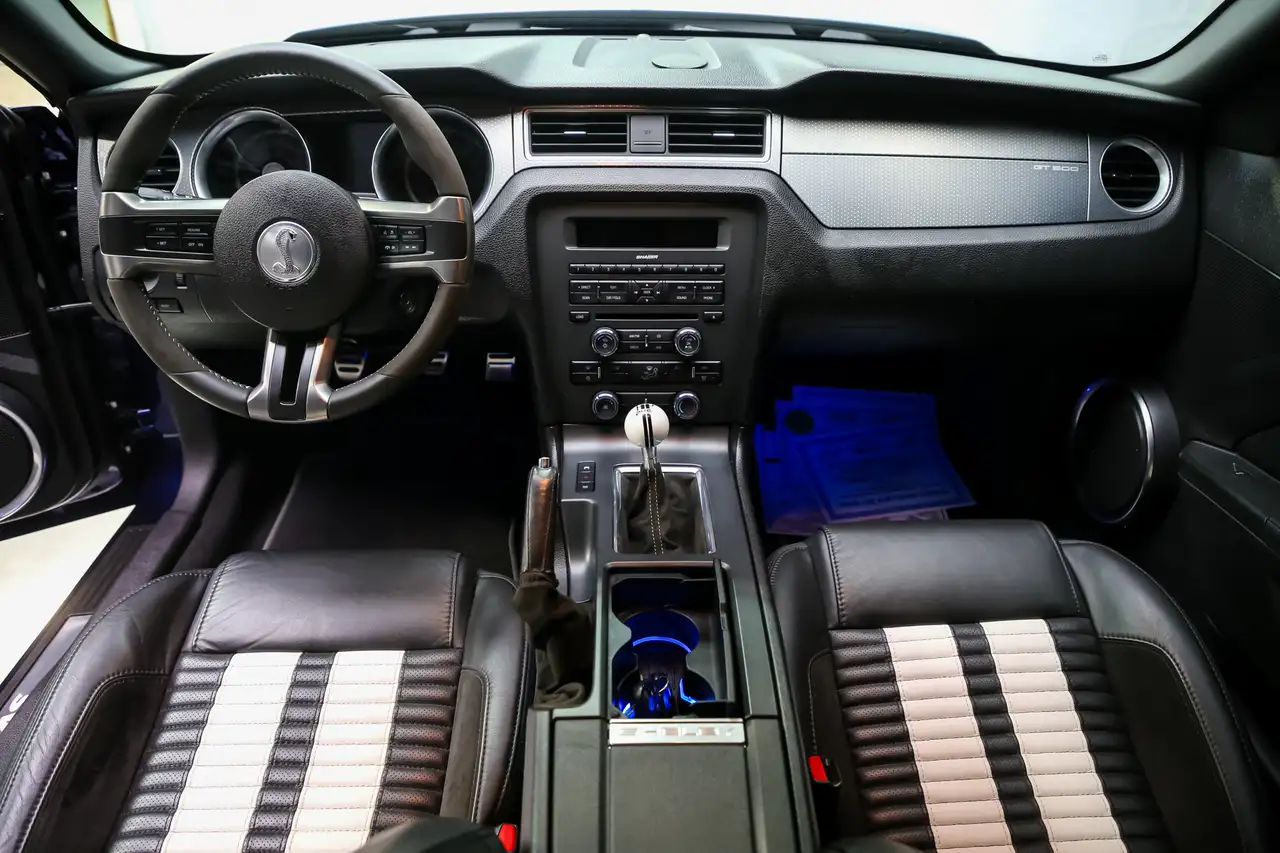 Ford Mustang photo Ford Mustang
