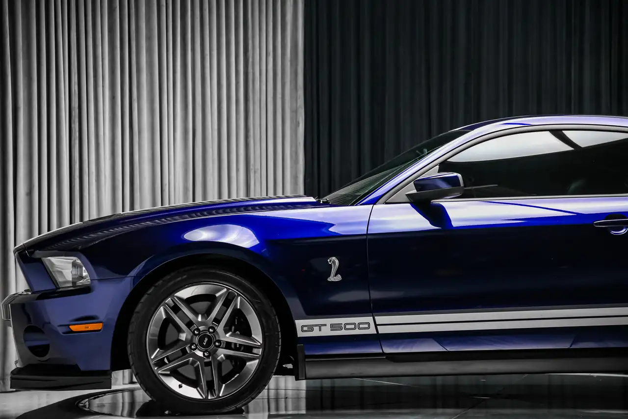 Ford Mustang photo Ford Mustang