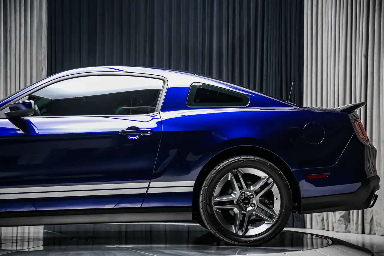 Ford Mustang photo Ford Mustang