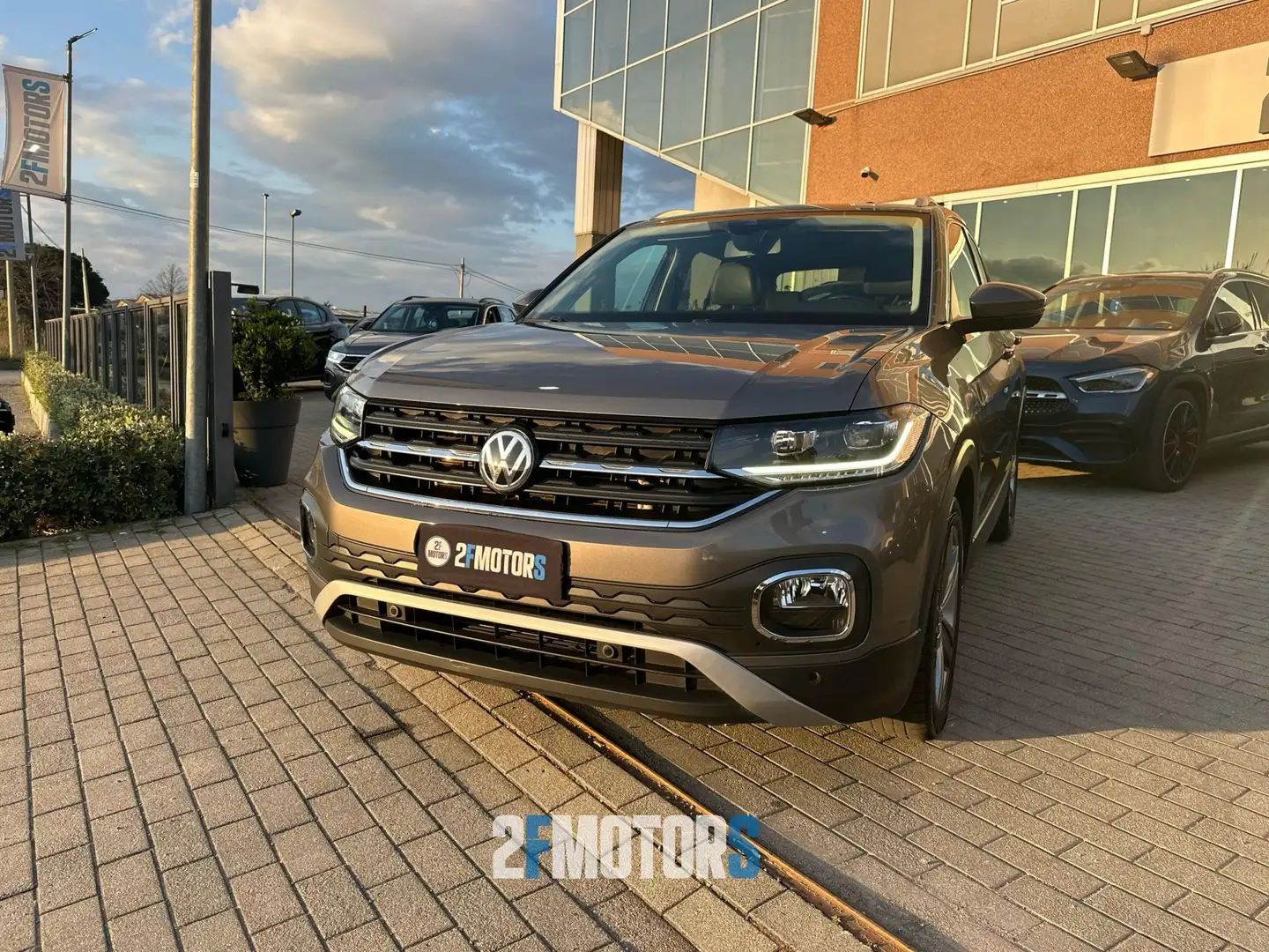 Volkswagen T-Cross 1.0 tsi First Edition 115cv Grigio - 2