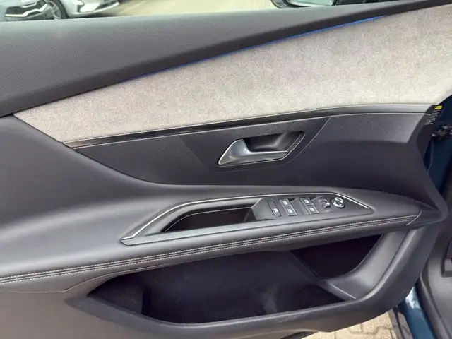 Peugeot 3008 view 14
