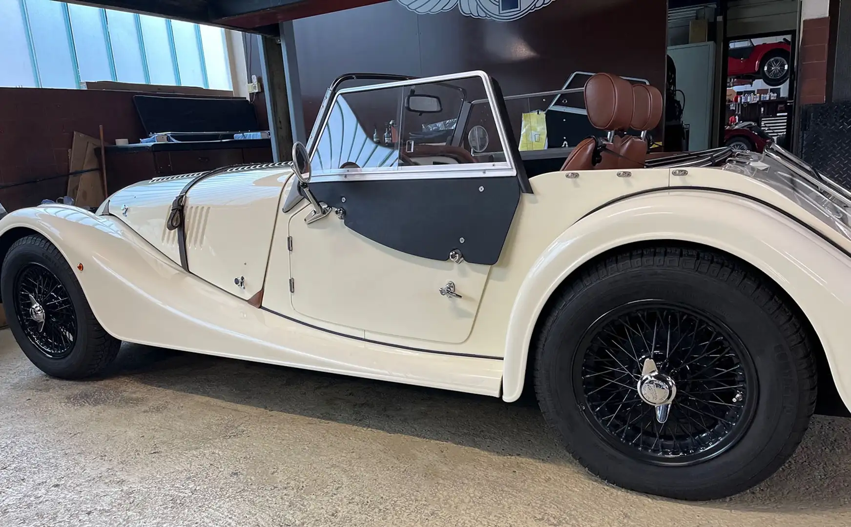 Morgan 4/4 Sport Alb - 2