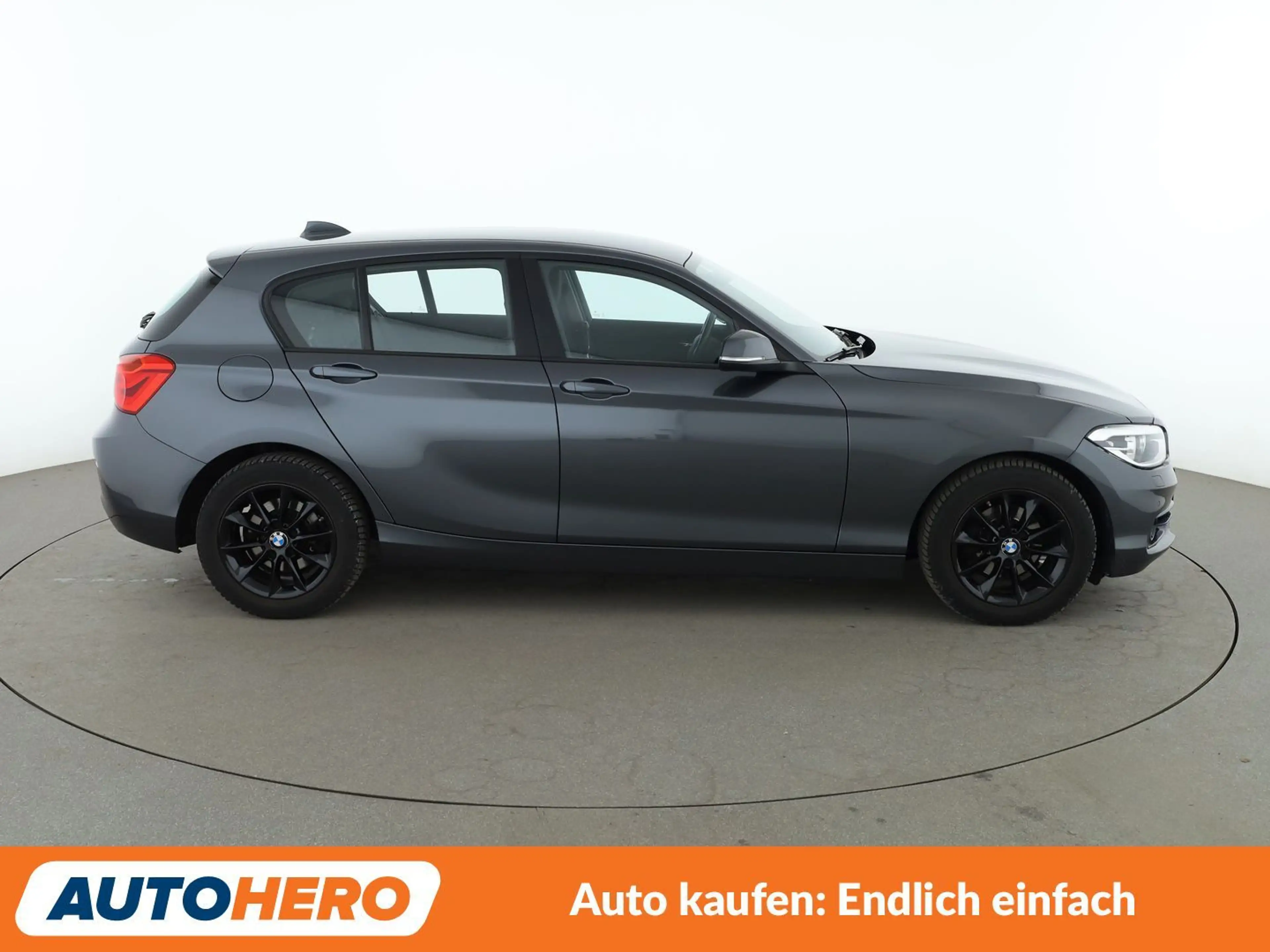 BMW 118 118i Sport Line Aut. *NAVI*LED*TEMPO*PDC* — photo 7
