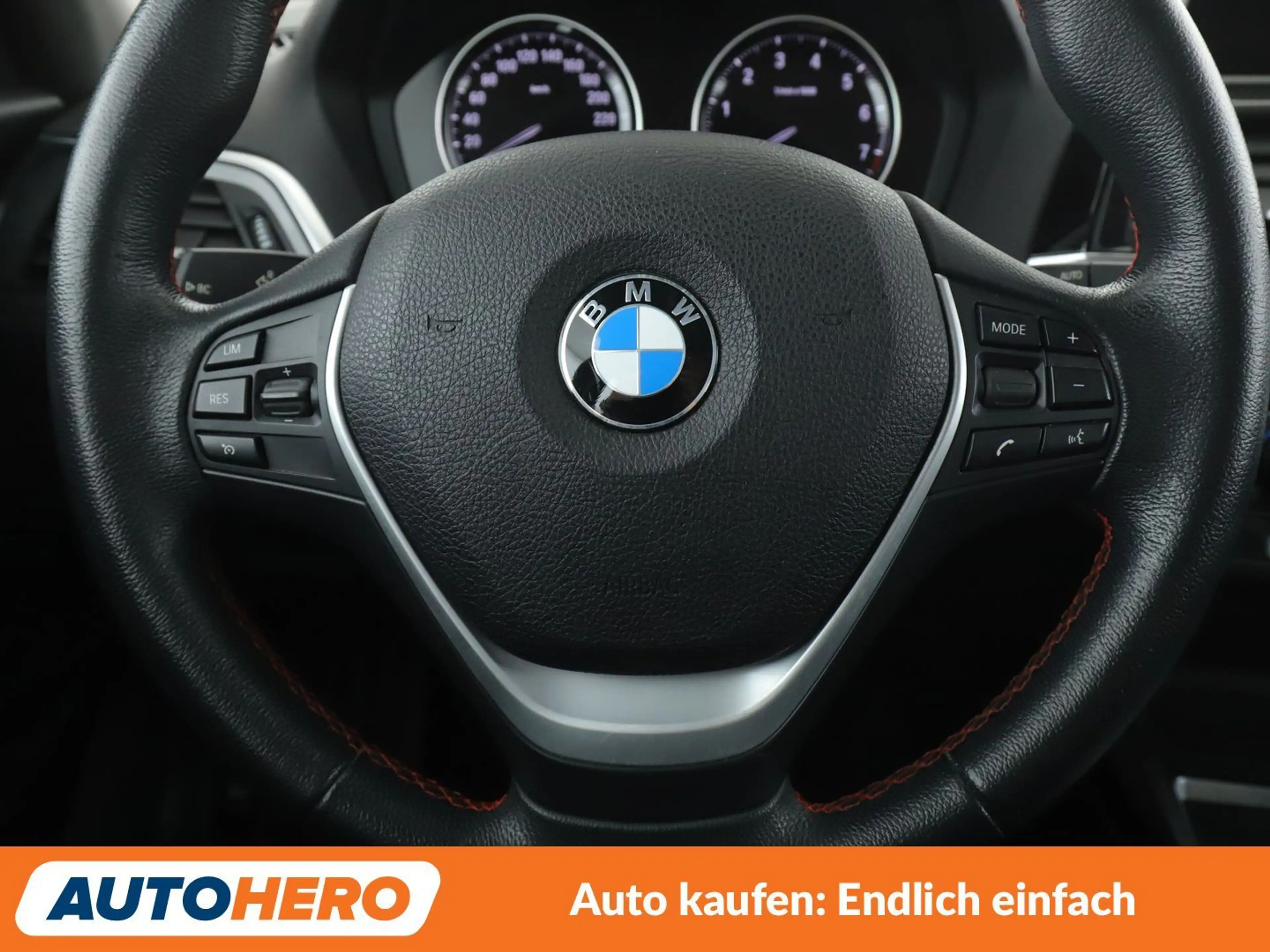 BMW 118 118i Sport Line Aut. *NAVI*LED*TEMPO*PDC* — photo 19