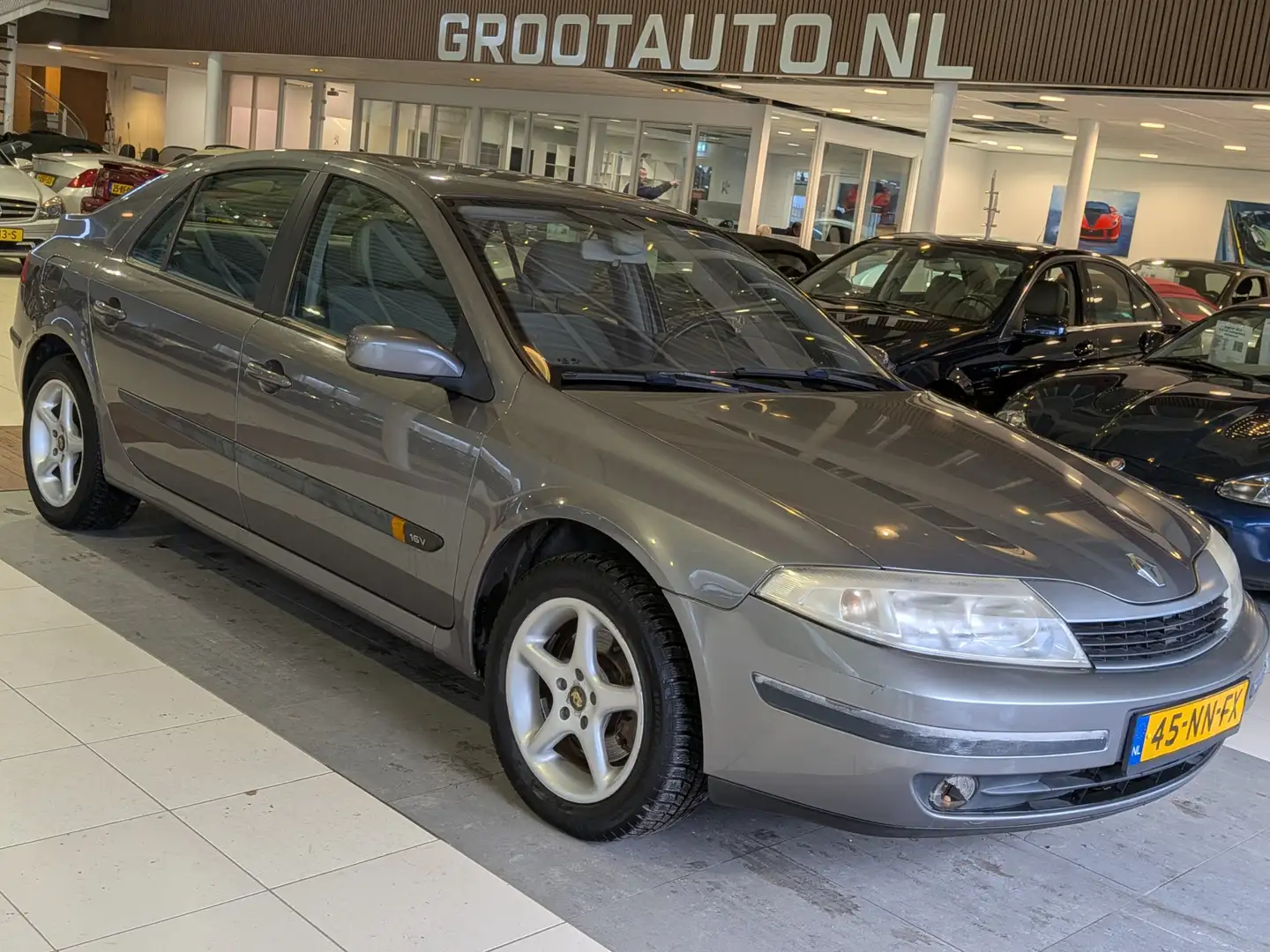 Renault Laguna 1.6-16V Authentique Airco, Cruise control, Trekhaa Grau - 1