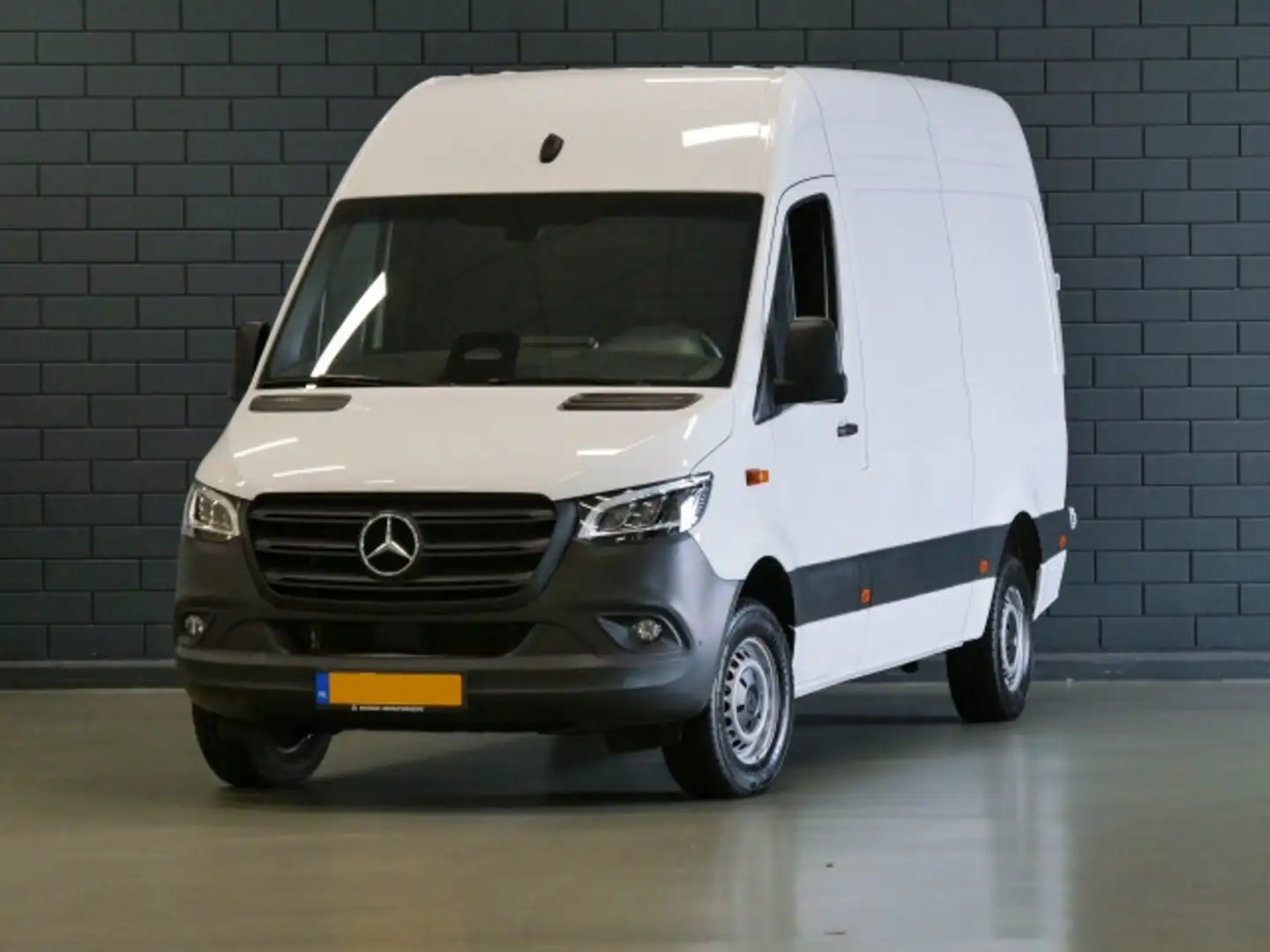 Mercedes-Benz Sprinter 317 CDI 170PK Automaat L2H2 PRO Facelift | LED | 3 Wit - 2