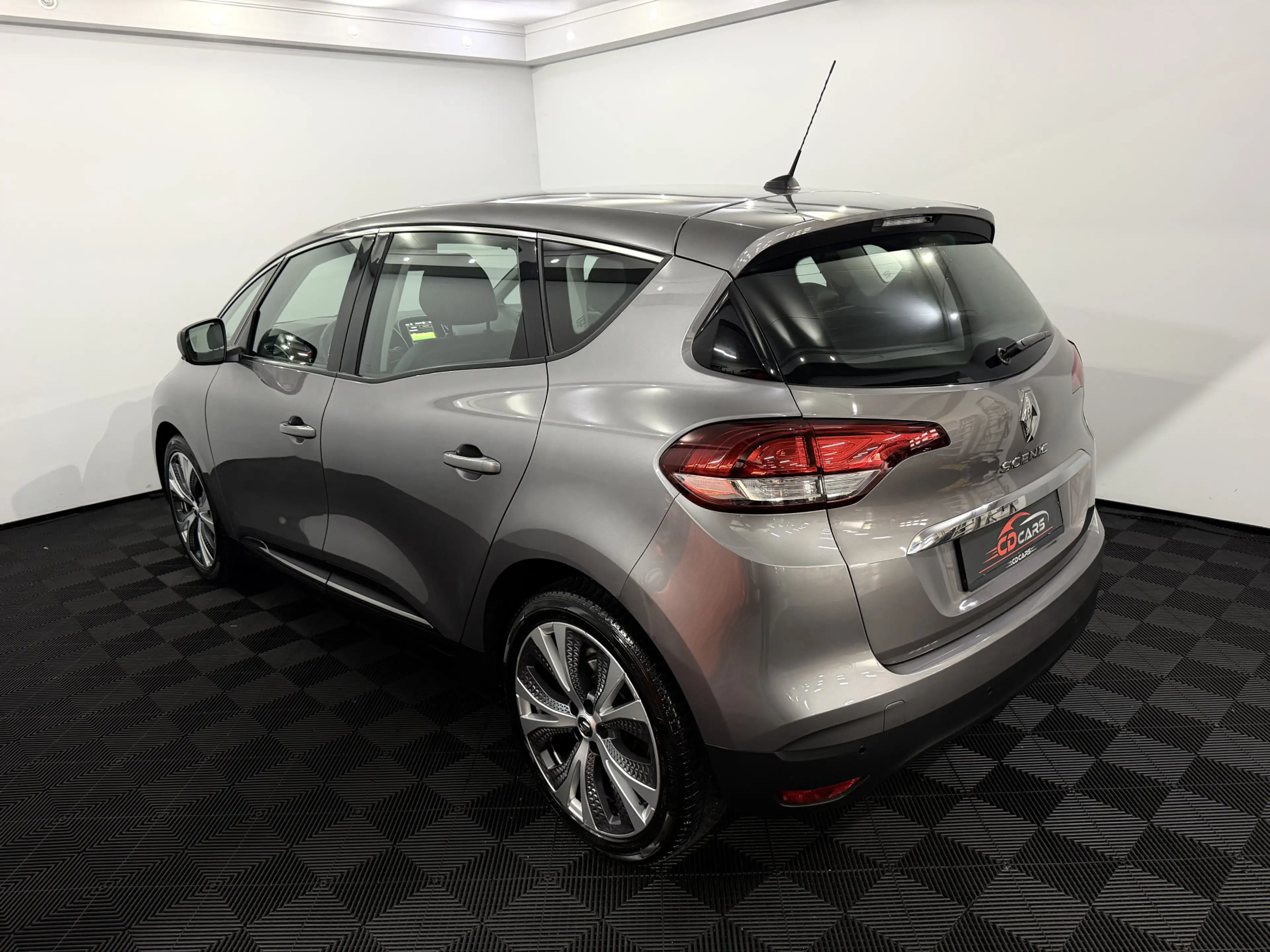 Renault Scenic 1.2 TCe Intens Clima, Half leder, Navi, Parkeersen — photo 4