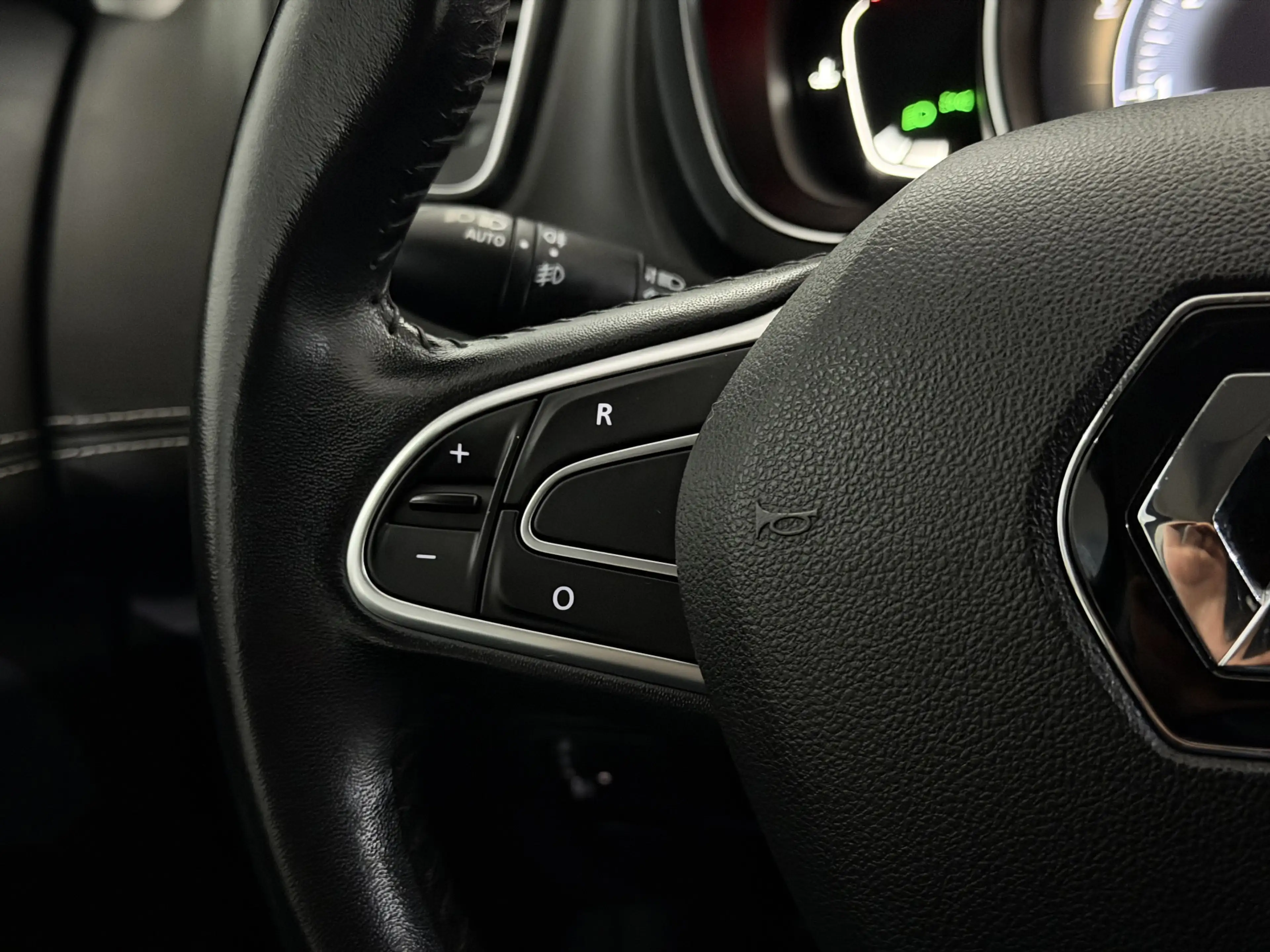 Renault Scenic 1.2 TCe Intens Clima, Half leder, Navi, Parkeersen — photo 27