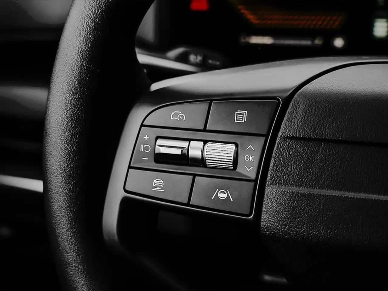 Kia K4 снимка Kia K4