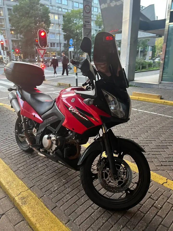 Suzuki V-Strom 650