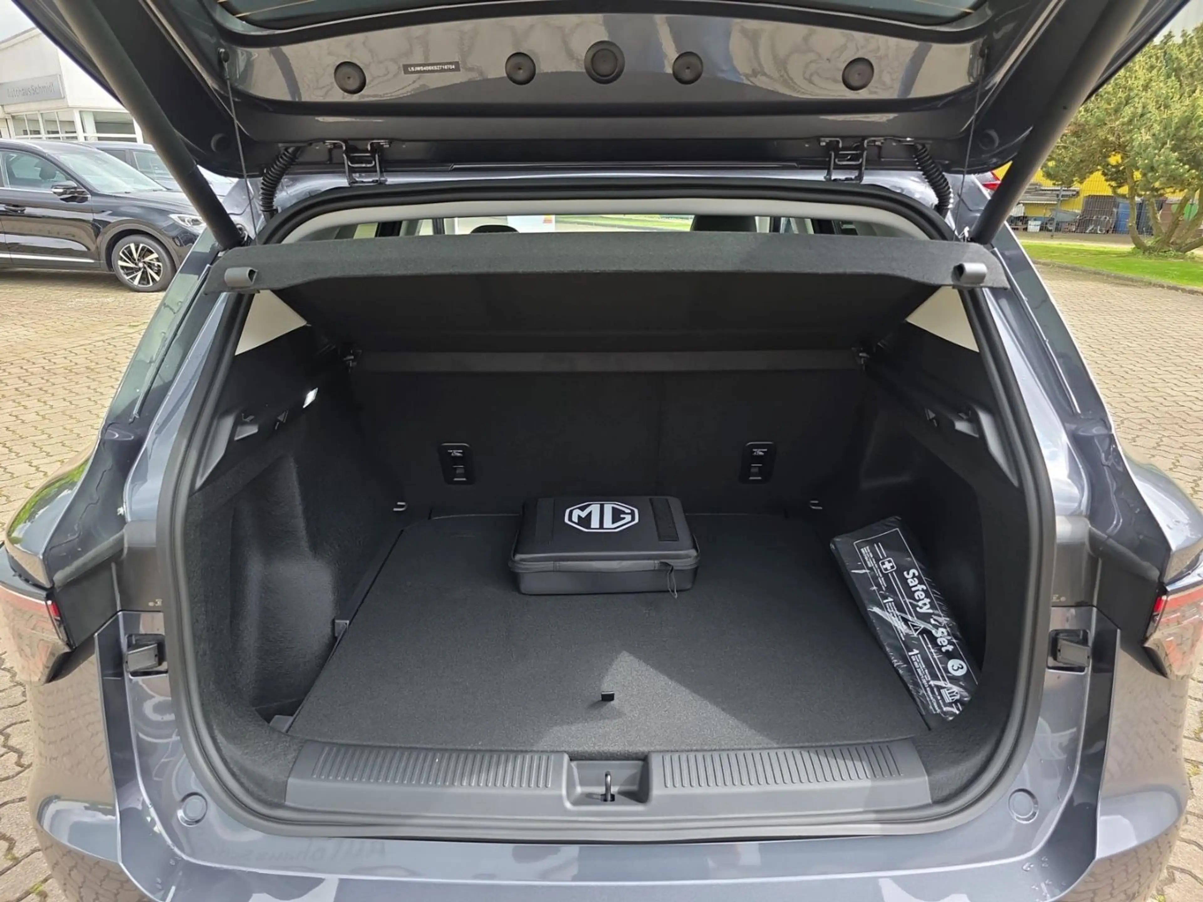 MG S5 MGS5 EV 64 kWh Long Range NAVI PDC 360° SHZ LHZ — photo 7