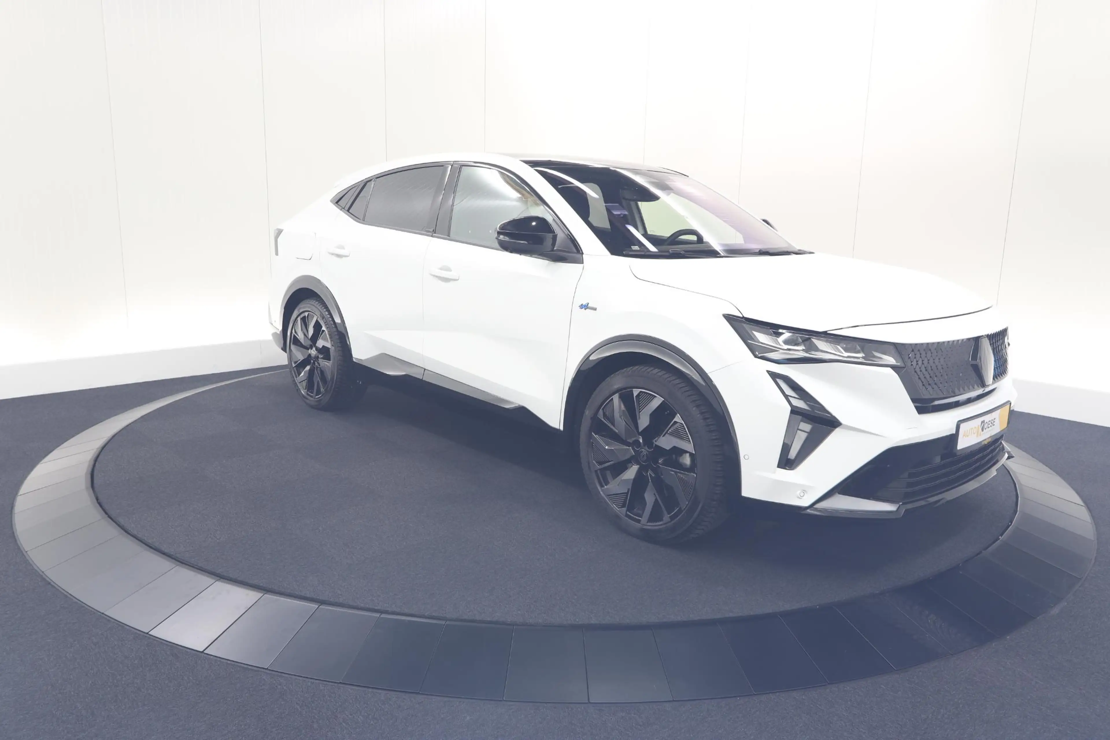 Renault Rafale 1.2 E-Tech 4x4 plug-in hybrid 300 esprit Alpine | — photo 6