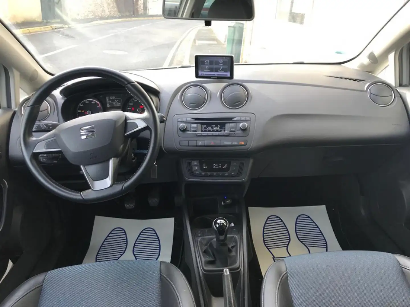 SEAT Ibiza SC 1.2 60ch Style I Tech Edition 1ERE MAIN!! Schwarz - 2