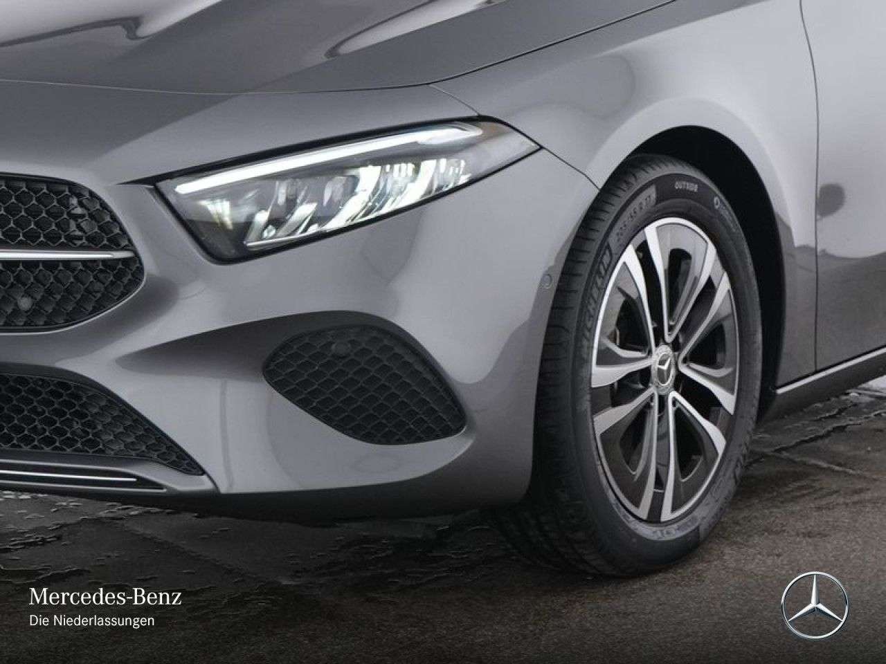 Mercedes-Benz A 180