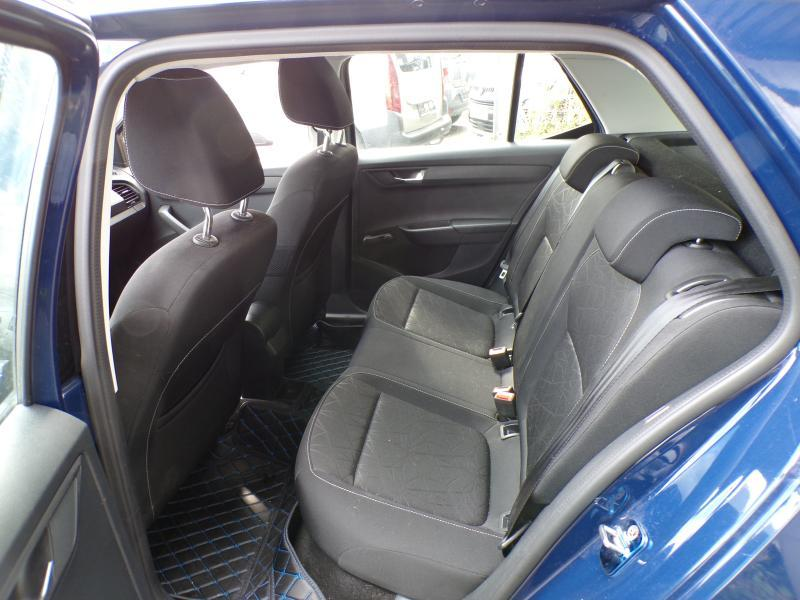 Skoda Fabia 1.0i 75cv Bleu 05/18 Airco Capteurs Bluetooth — photo 7
