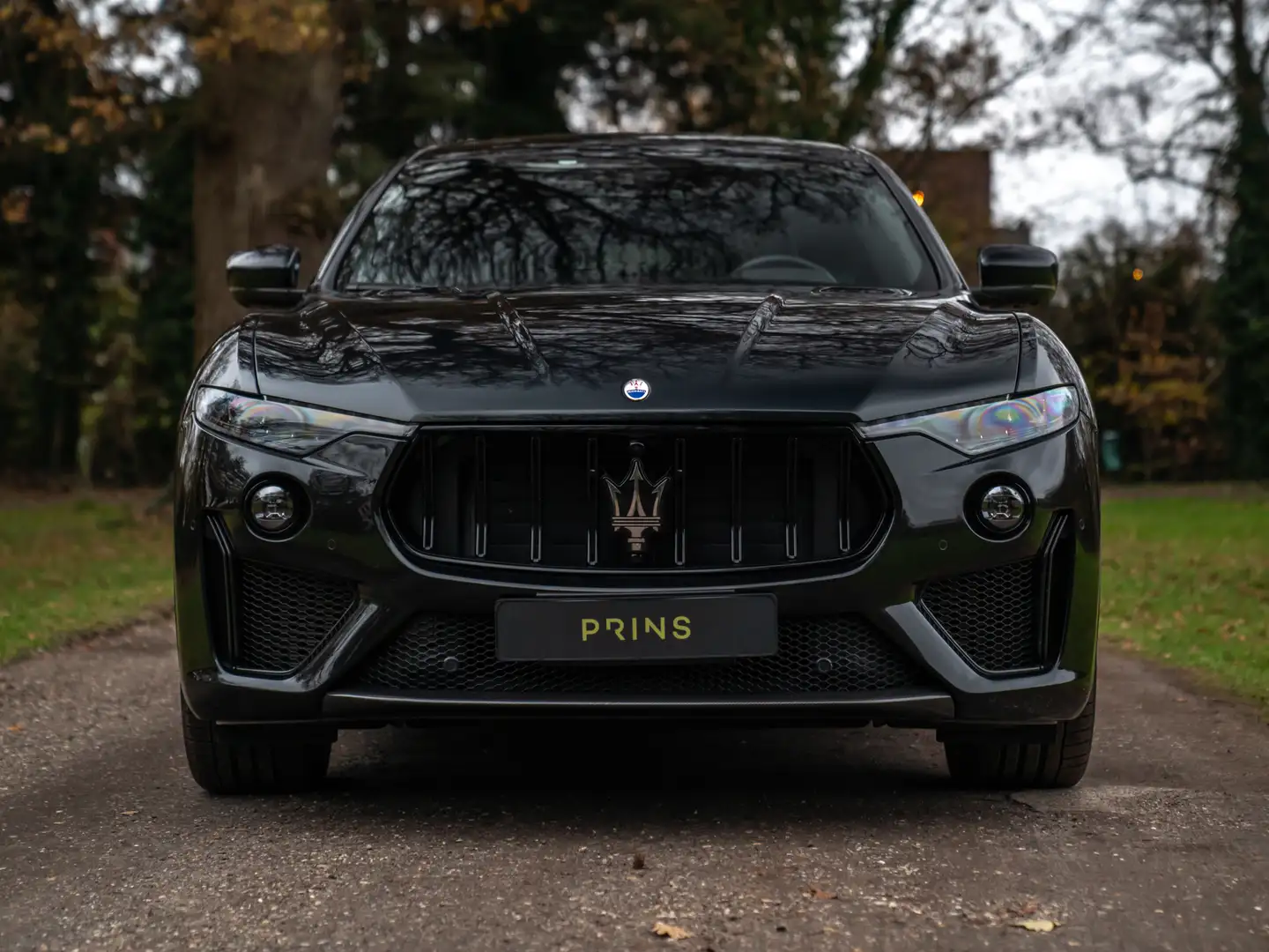 Maserati Levante 3.8 V8 Trofeo | Facelift | Pano-dak | Carbon | Sto Zwart - 2