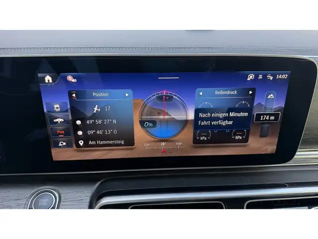 Mercedes-Benz EQV view 17