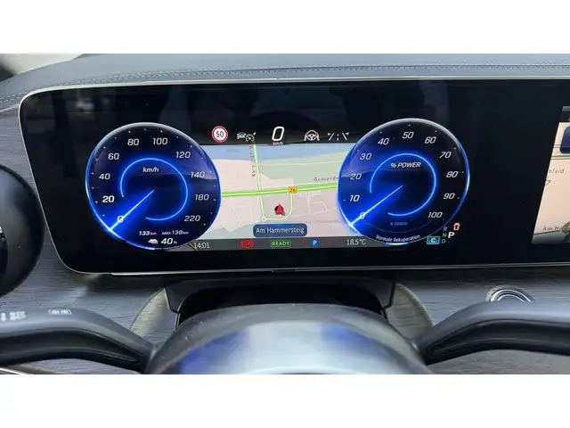 Mercedes-Benz EQV view 15