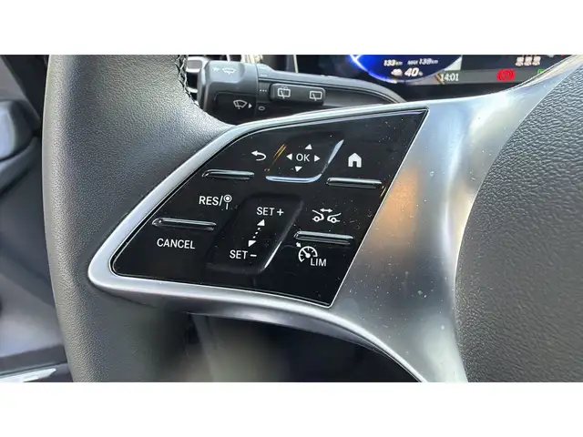 Mercedes-Benz EQV view 13