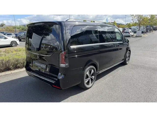Mercedes-Benz EQV view 5