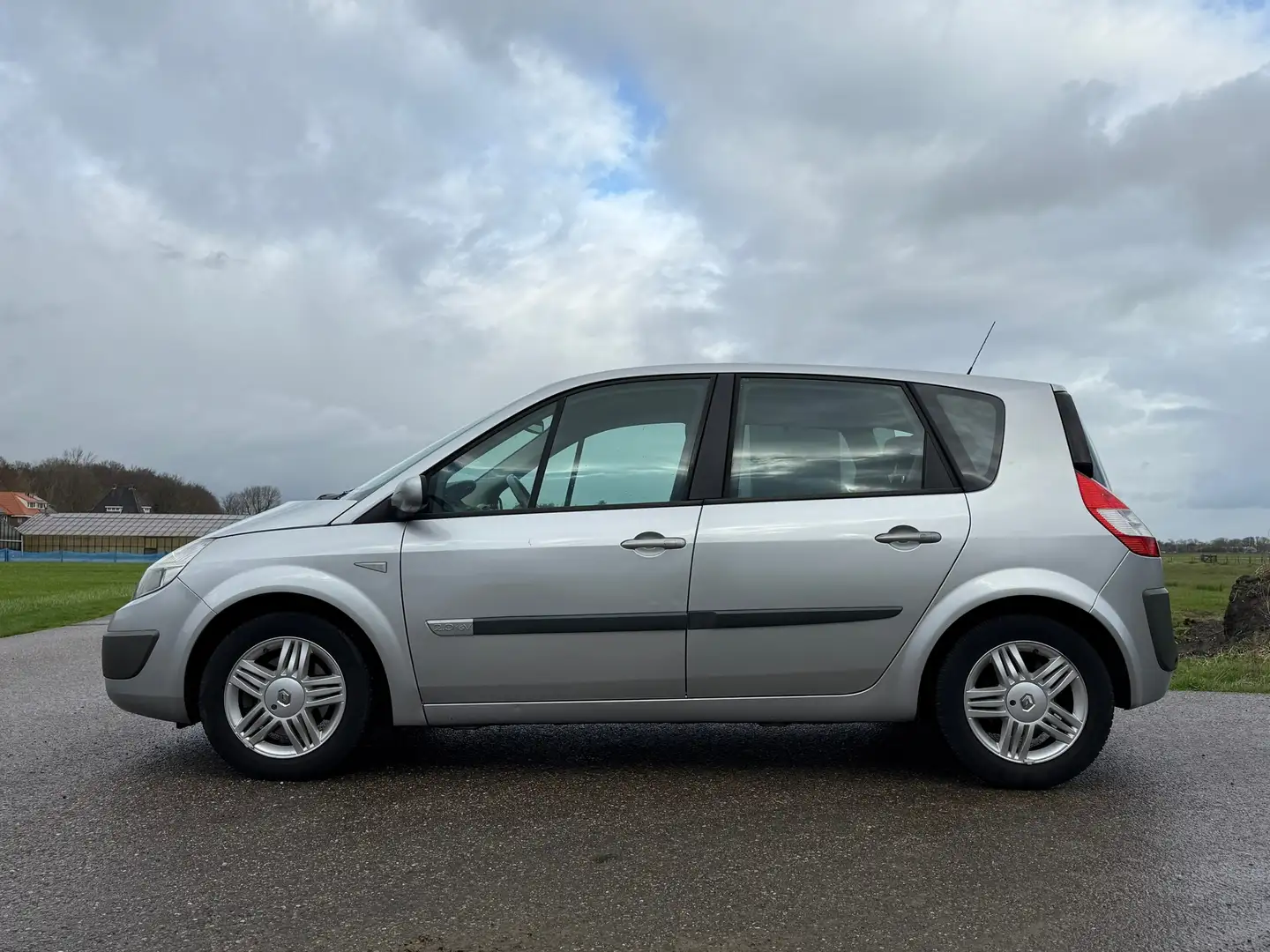 Renault Scenic 2.0-16V Tech Line Clima Half-Leder Nieuwe APK 6 Ve Gris - 2