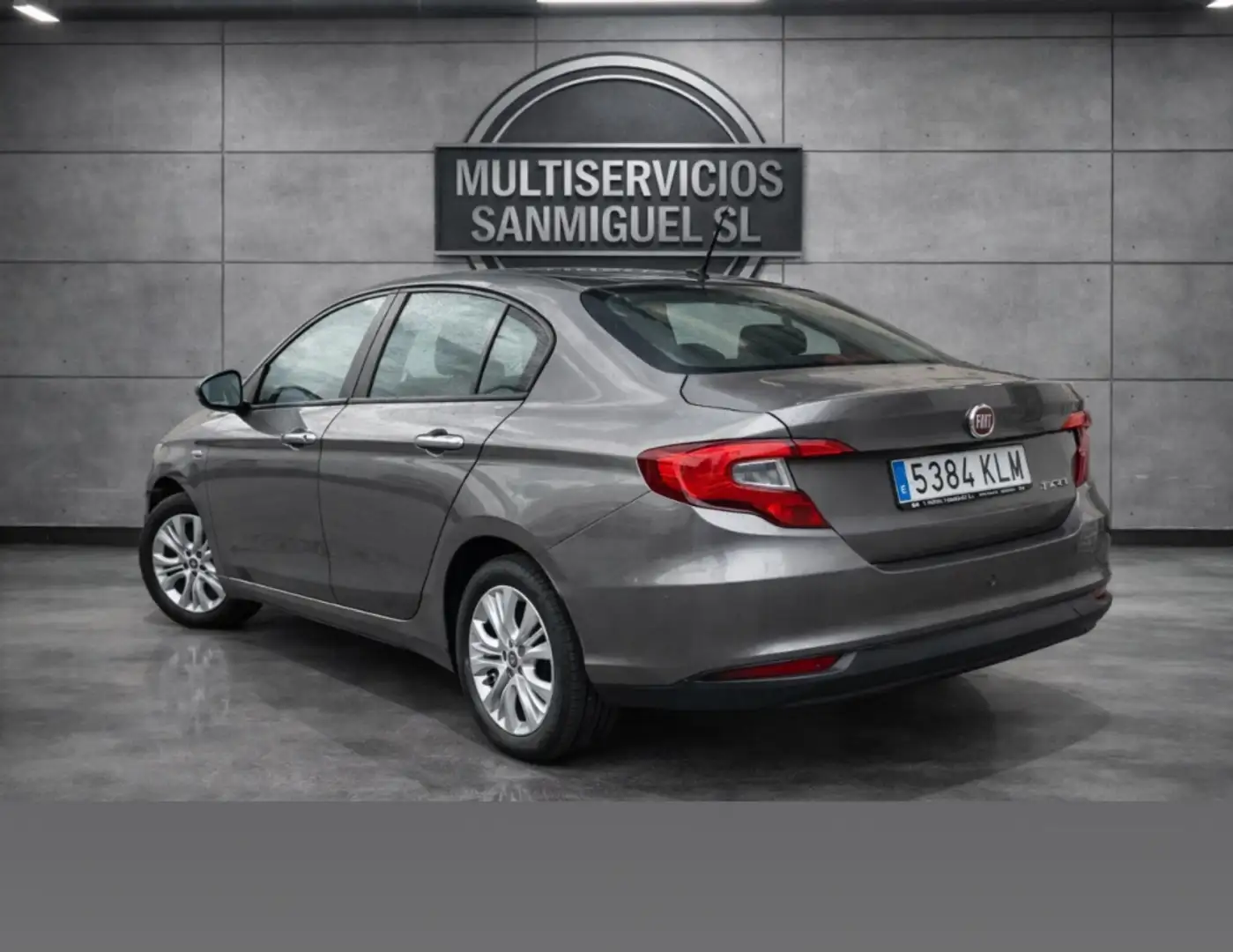 Fiat Tipo 1.3 Multijet II Lounge Plateado - 2
