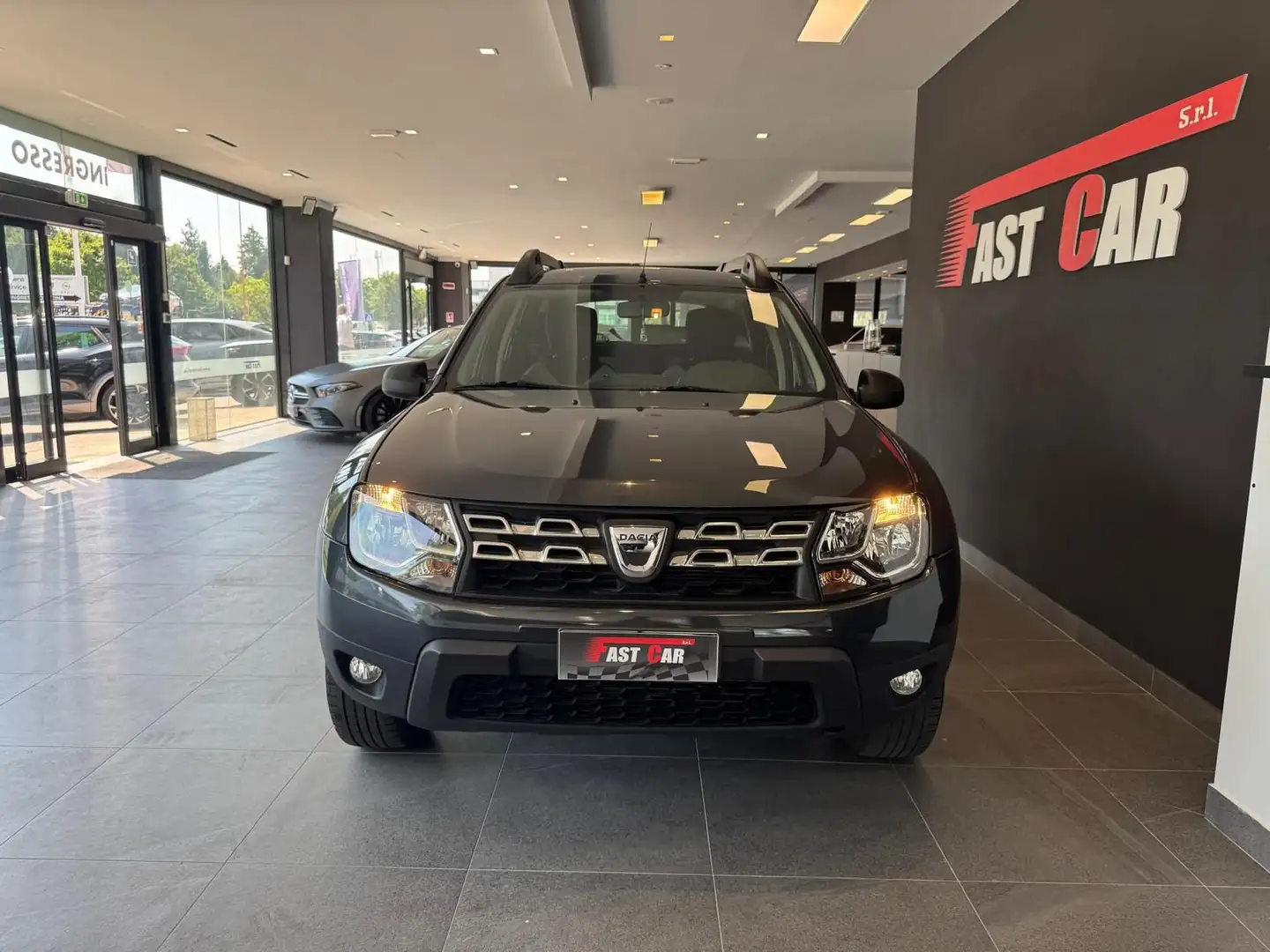 Dacia Duster 1.6 115CV Start&Stop 4x2 Serie Limitata Urban Exp Grigio - 2