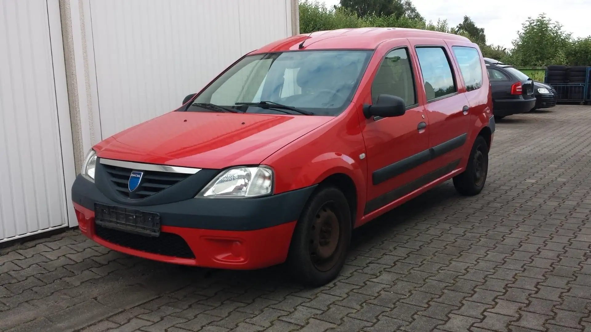 Dacia Logan MCV Kombi 1,6l Ambiance Rot - 2