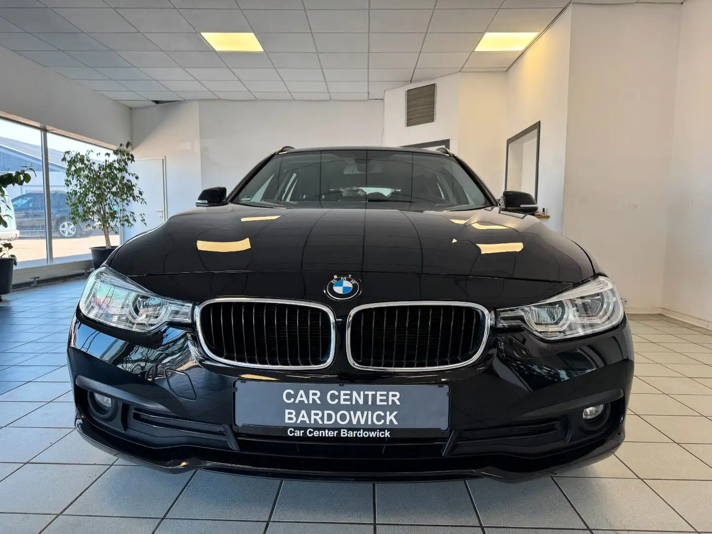 BMW 318 d Touring **Navi+Sitzheizung+Tempomat** Negro - 2