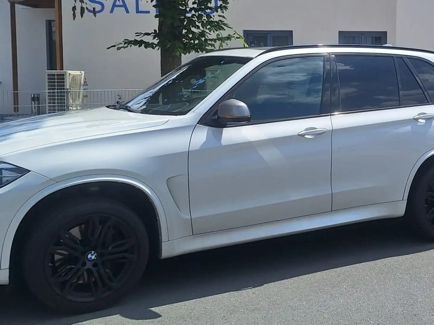 BMW X5 M M50d Sport-Aut. - 1
