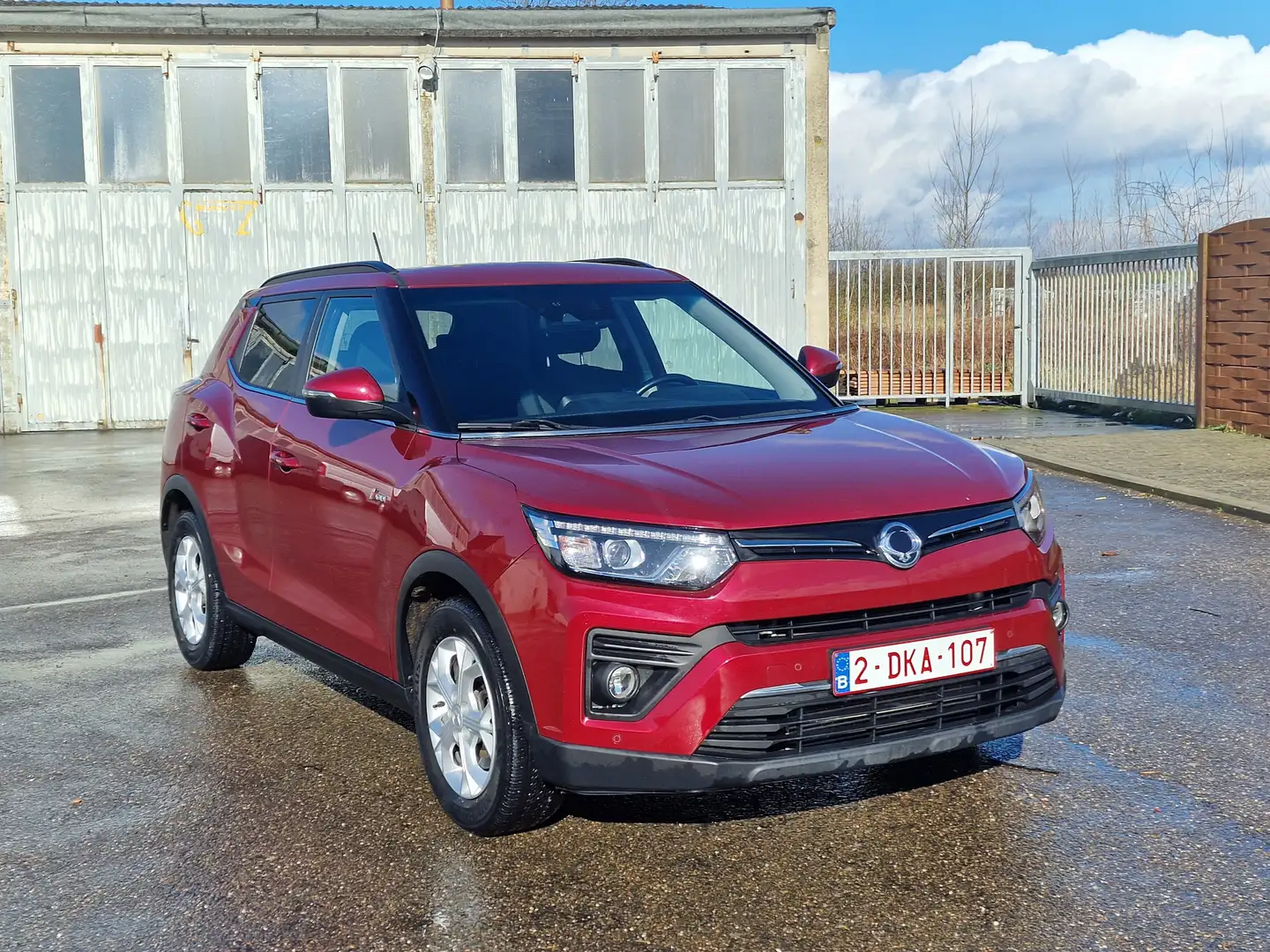 SsangYong Tivoli Tivoli 1.5 T-GDI 2WD Saphyr Rouge - 1