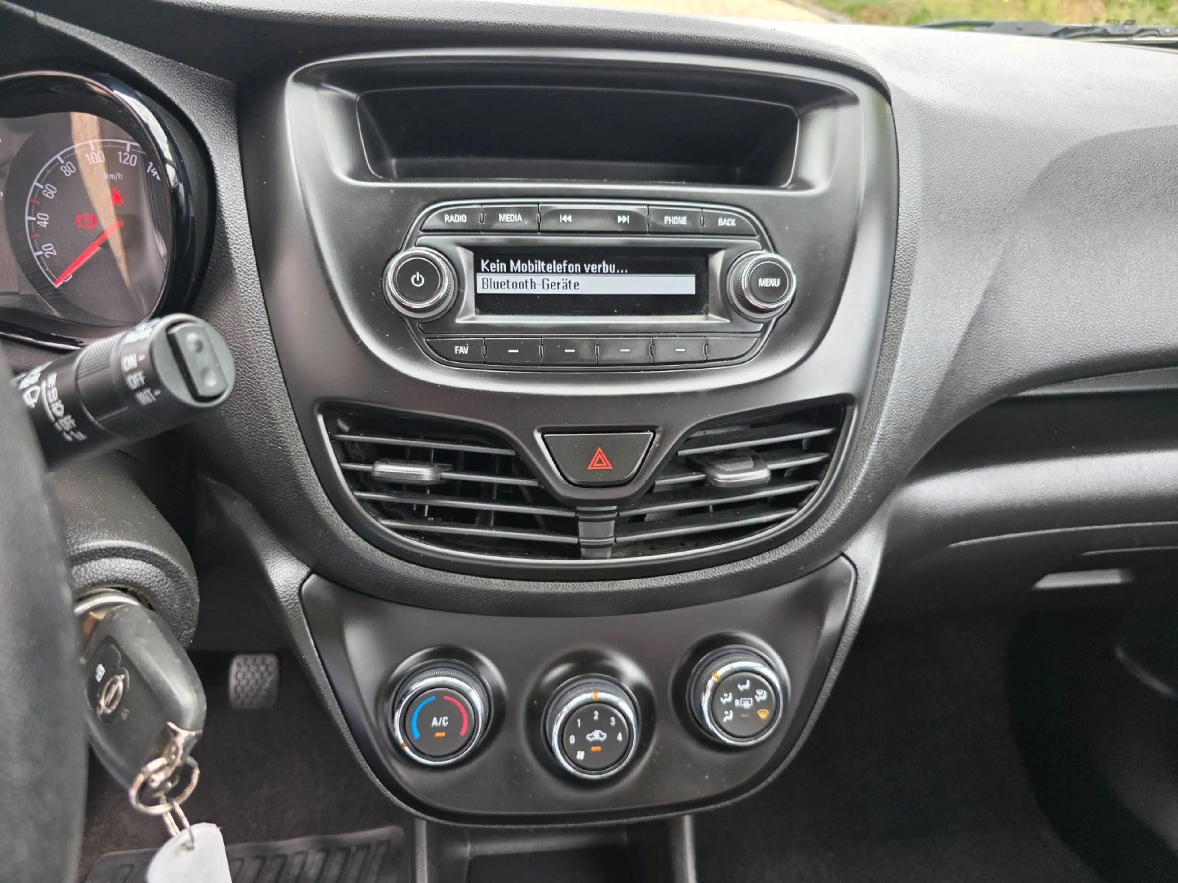 Opel Karl Edition 1.0 Klima/Parkhilfe/Start/Stop — photo 12