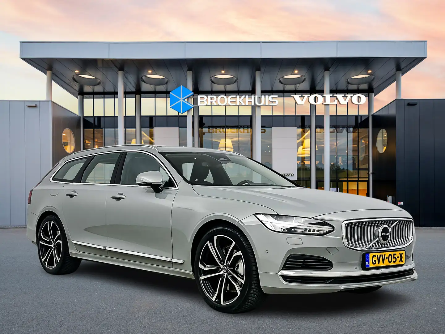 Volvo V90 T6 Recharge Ultra Bright 20" | Nappa leder | Massa Grijs - 2