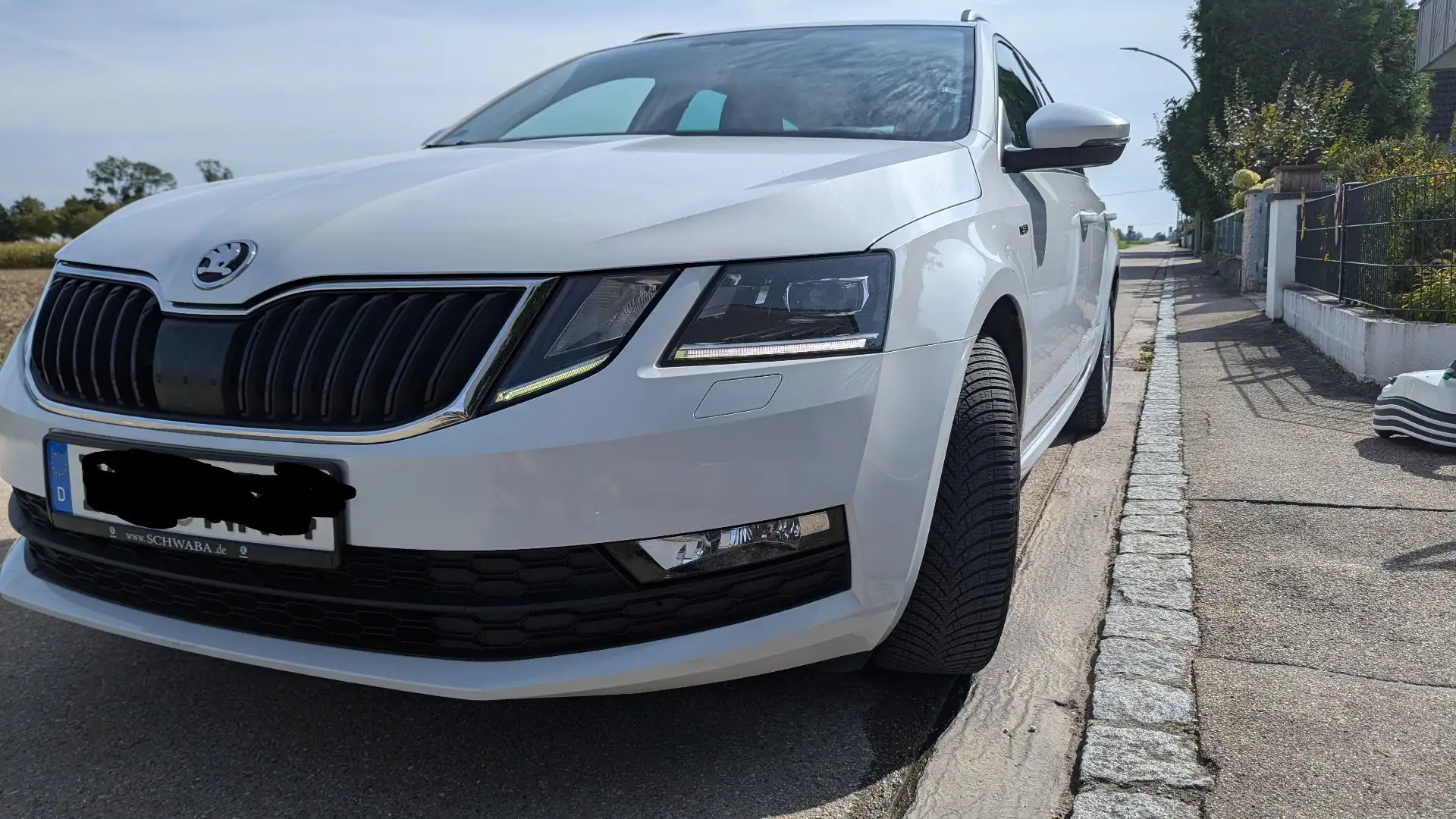 Skoda Octavia Soleil Weiß - 1