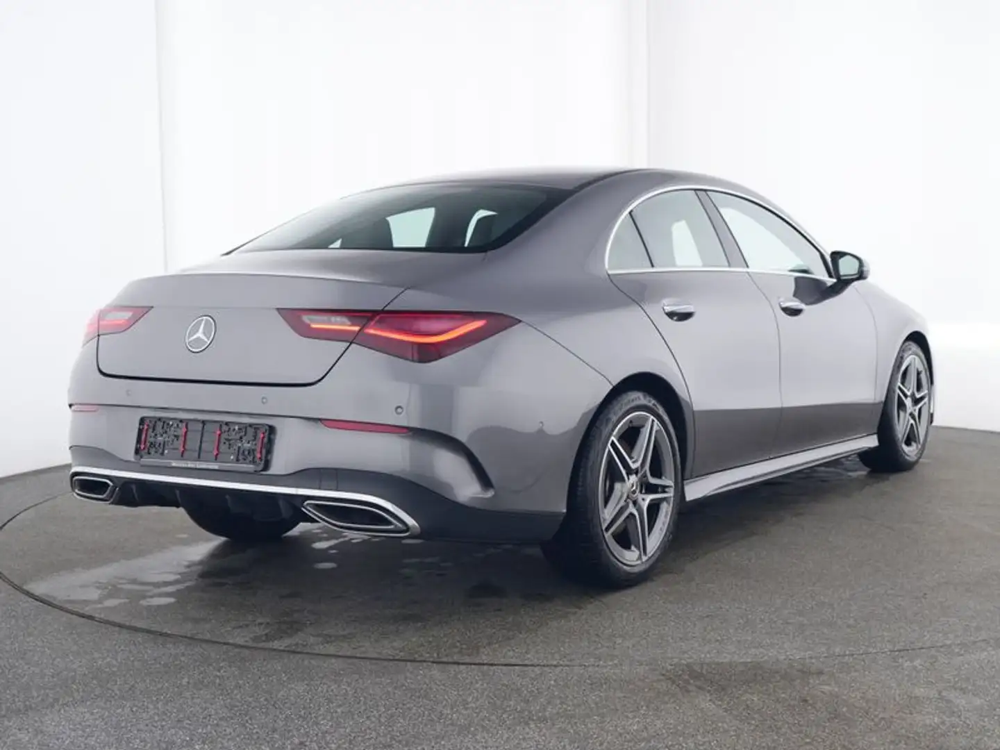Mercedes-Benz CLA 250 4M Coupé AMG Navi PDC Kamera Keyless Go Grau - 2