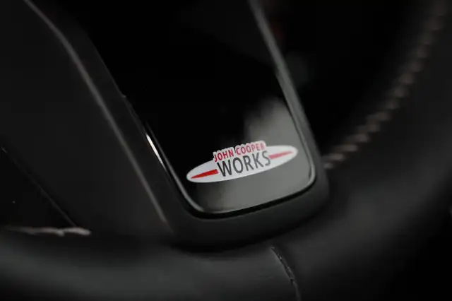 Mini Hatch view 22